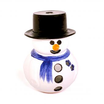 Schneemann mit schwarzen Hut und blauen Schal 